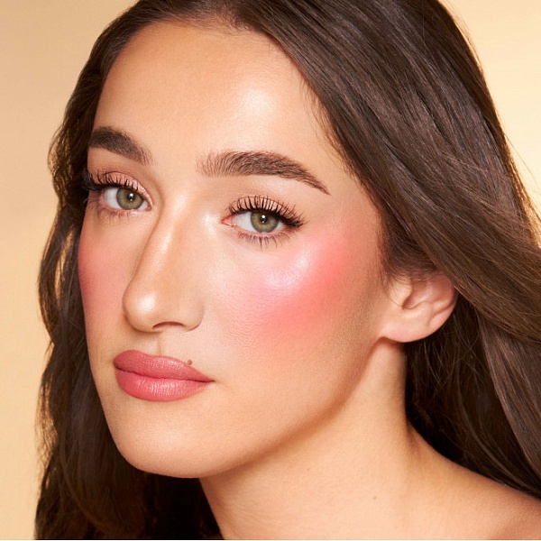 Charlotte Tilbury Beautiful Skin Island Glow Lip & Cheek Paradise Pink Glow / Кремовые румяна для губ и щек, оттенок Paradise Pink Glow